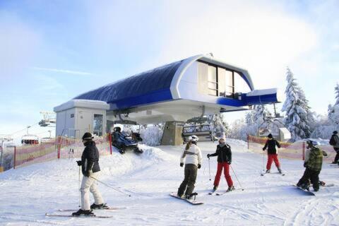 Haus Astenblick In Winterberg Fuer Bis Zu 35 Personen Fuer Wanderveranstaltungen Und Familienfeiern Ngoại thất bức ảnh